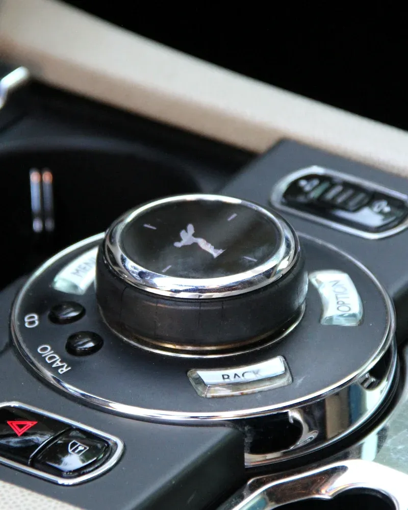 رولز رويس واريث 2014